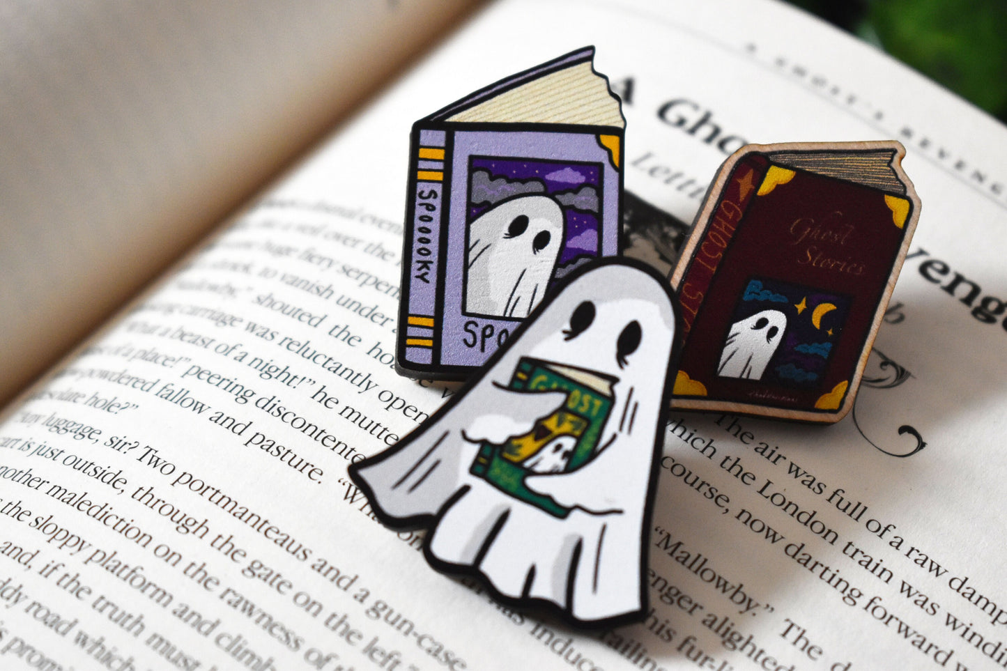 Sheet Ghost & Book Wooden Pin - ihadotherplans