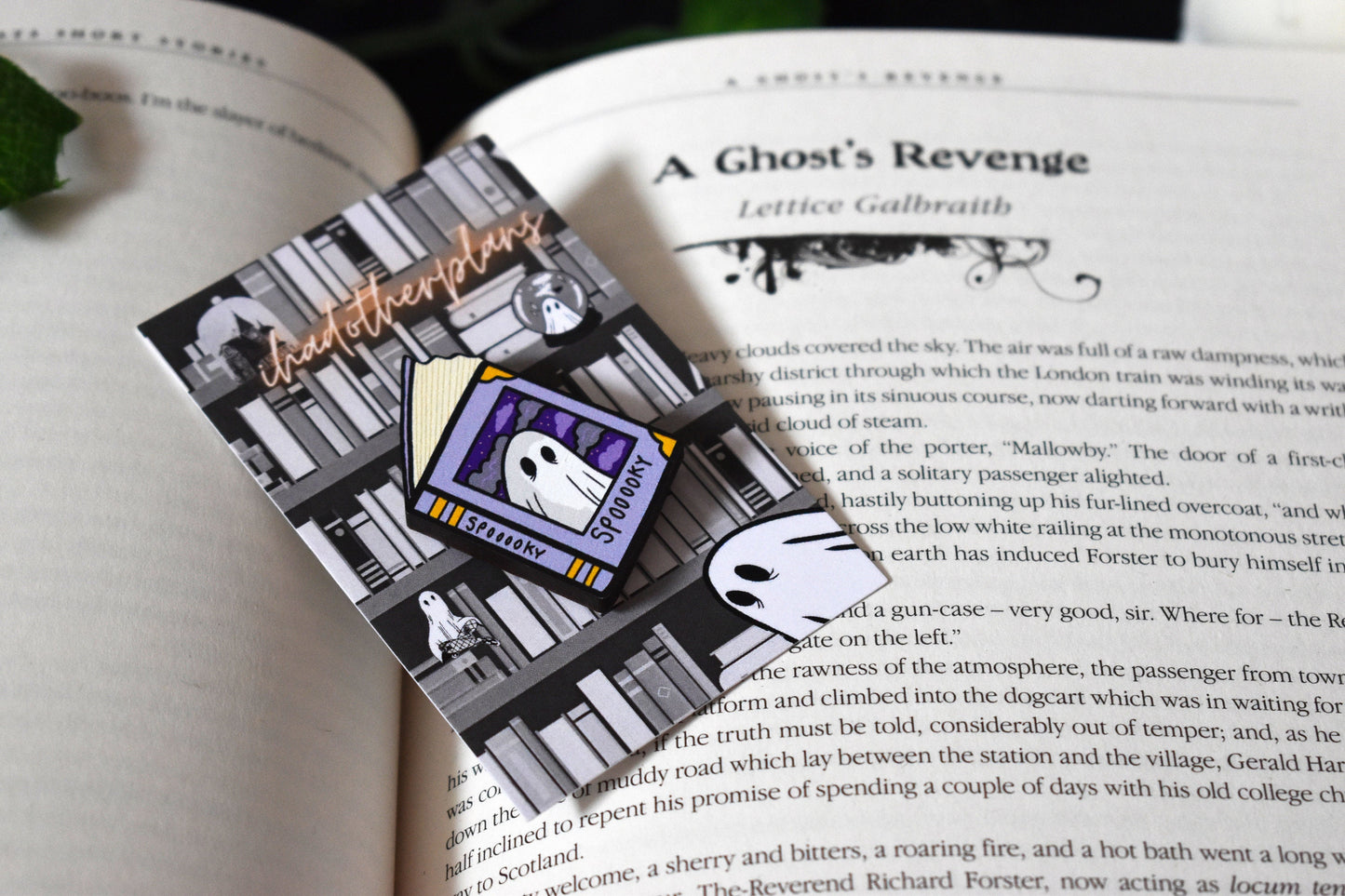 Spooky Book Sheet Ghost Wooden Pin - ihadotherplans